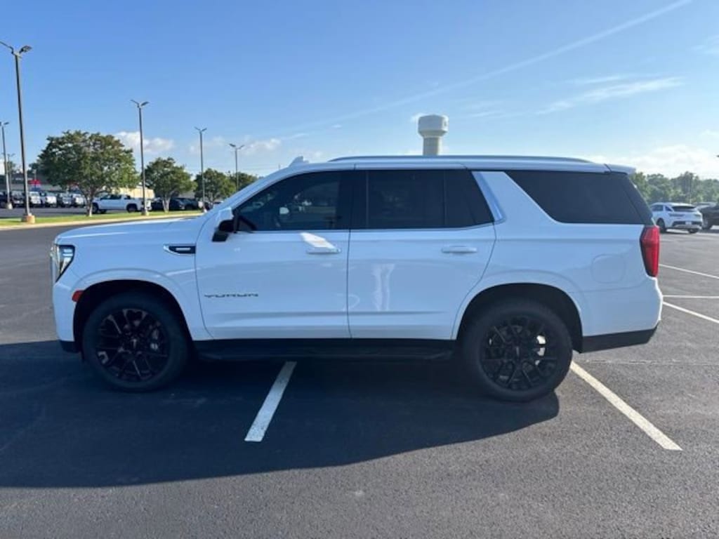 Used 2023 GMC Yukon SLE SUV