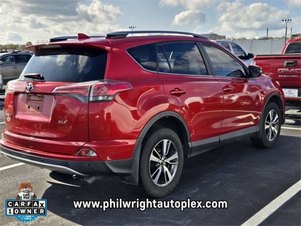 Used 2017 Toyota RAV4 XLE SUV