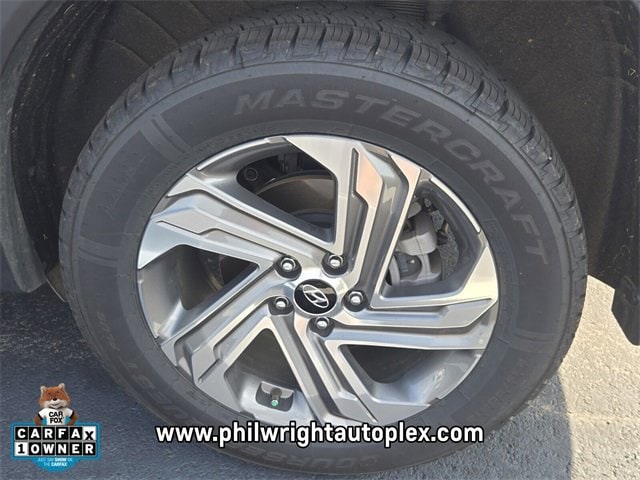 2022 Hyundai Santa Fe SEL photo 2