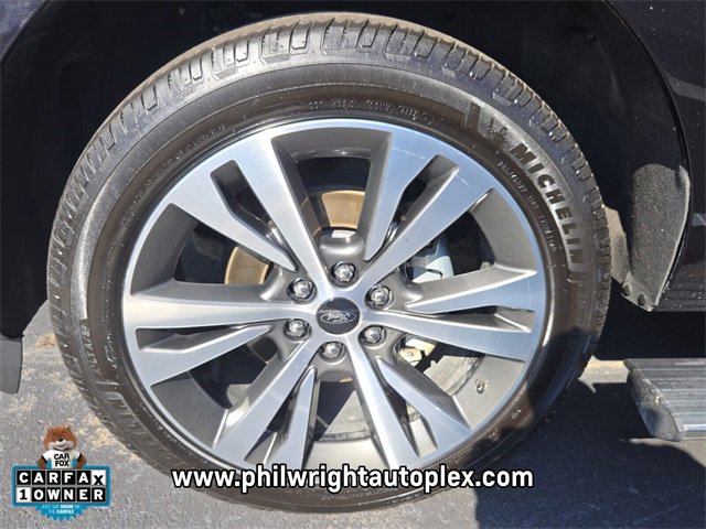 2020 Ford Expedition MAX Limited photo 3