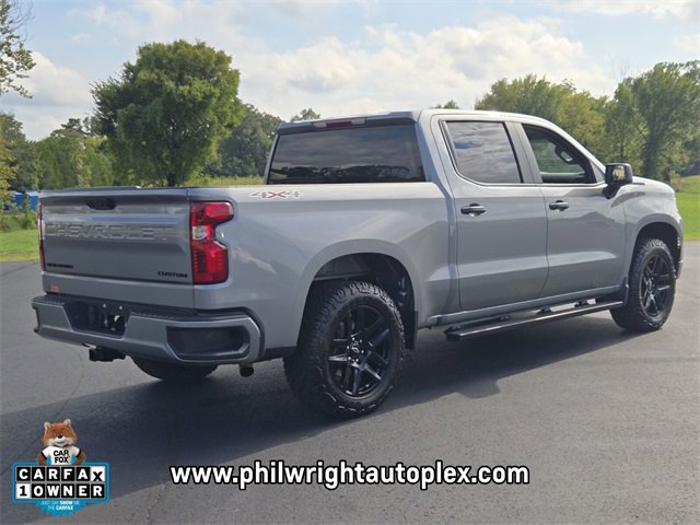 2024 Chevrolet Silverado 1500 Custom photo 3