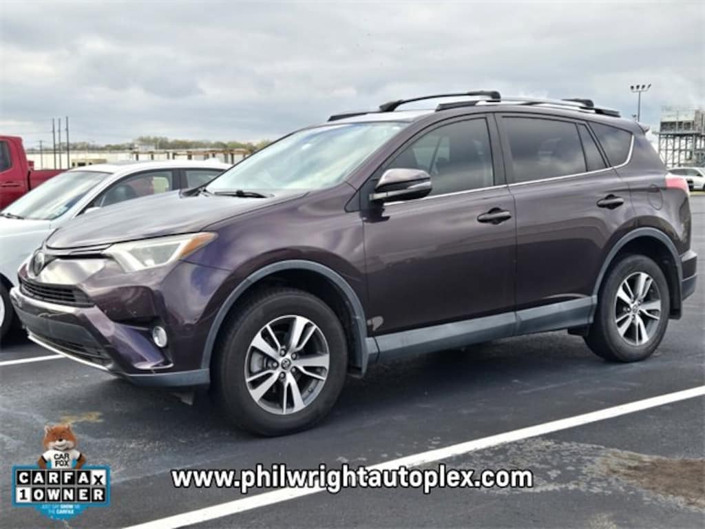 Used 2017 Toyota RAV4 XLE SUV
