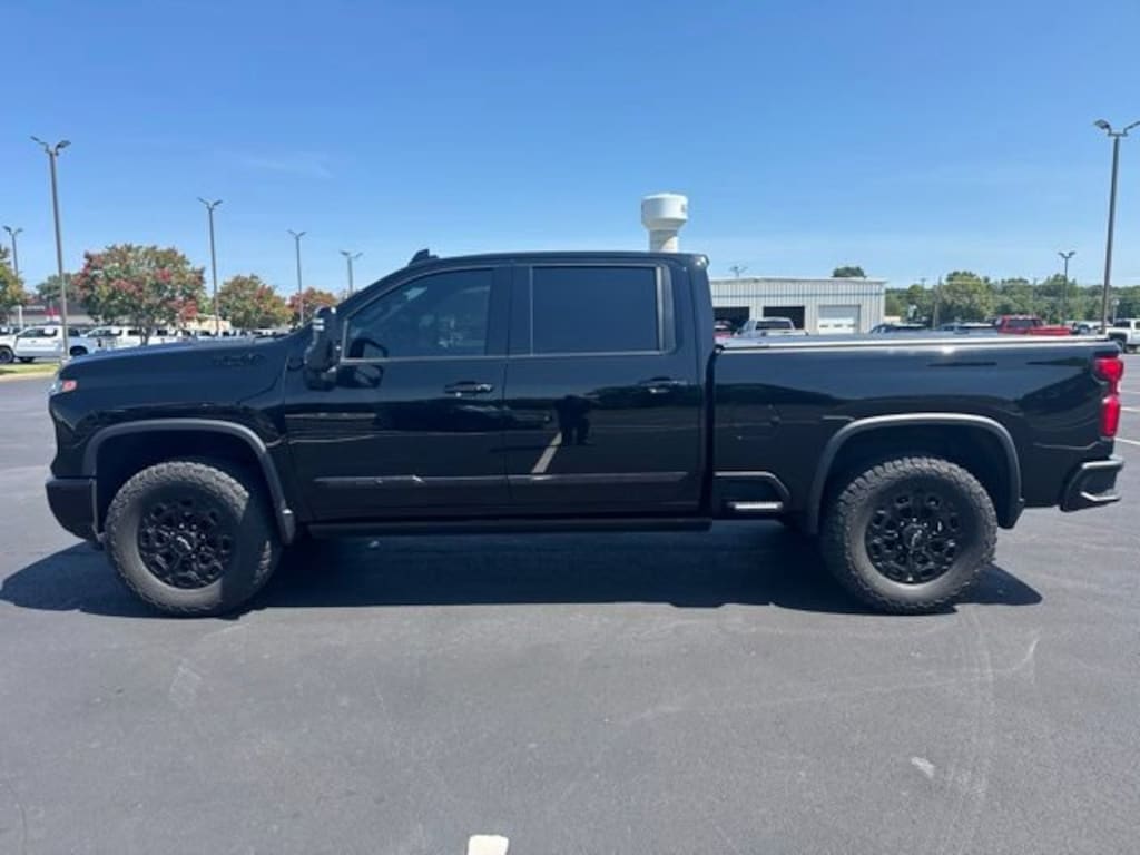 Used 2024 Chevrolet Silverado 2500 HD High Country Truck Crew Cab