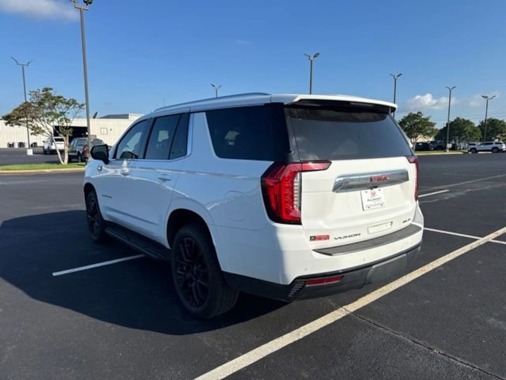 Used 2023 GMC Yukon SLE SUV