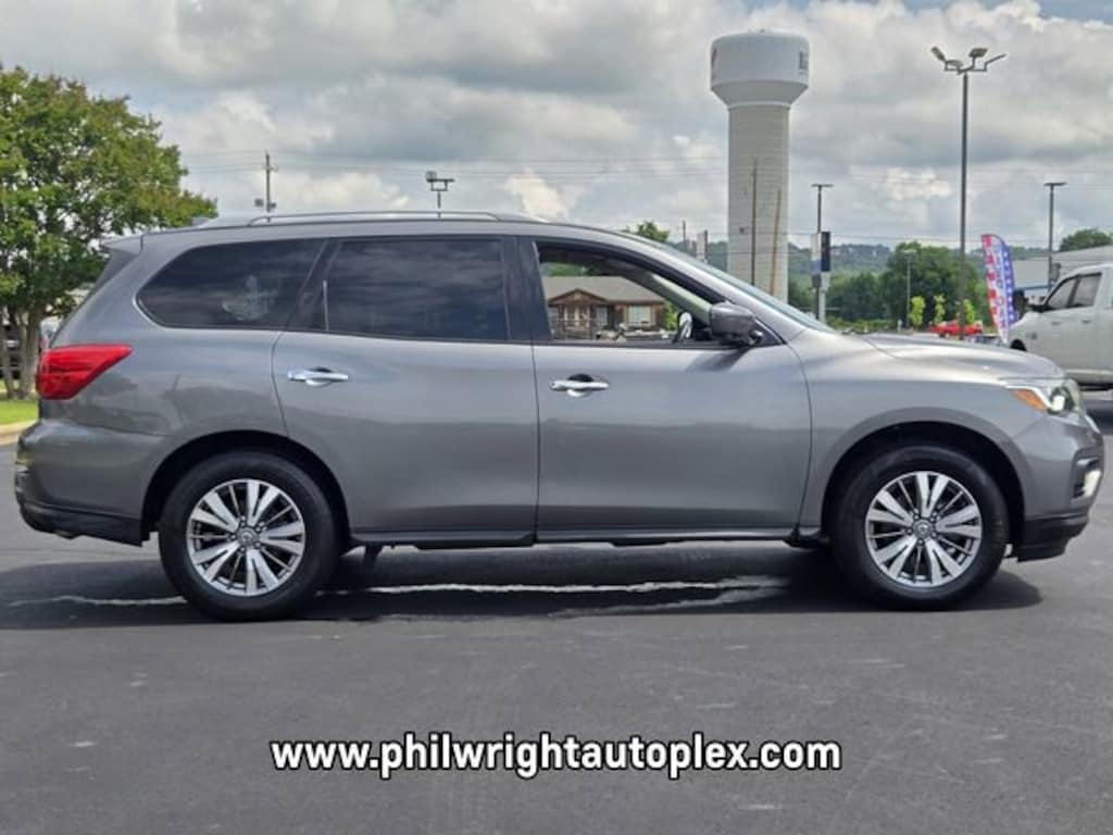 Used 2020 Nissan Pathfinder SL SUV