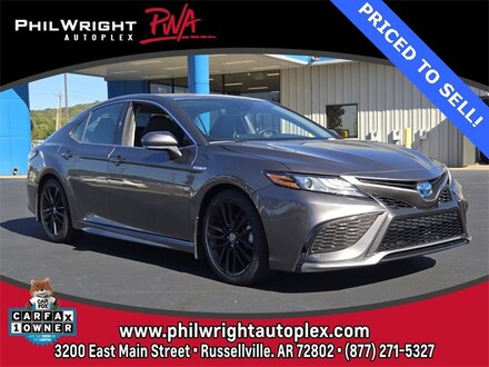 2021 Toyota Camry Hybrid XSE Sedan