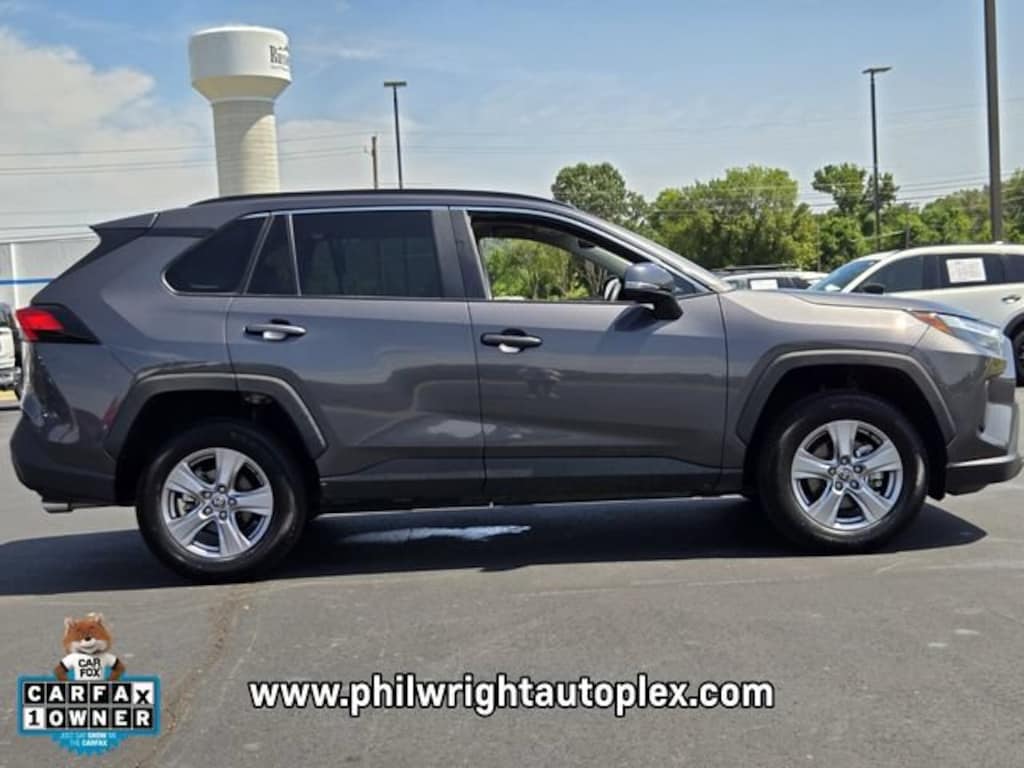 Used 2025 Toyota RAV4 XLE SUV
