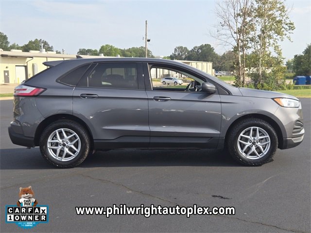 2024 Ford Edge SE photo 2
