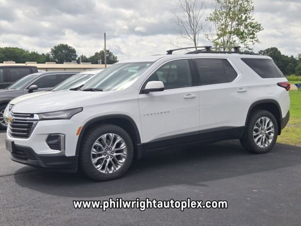 Used 2023 Chevrolet Traverse LT Cloth SUV
