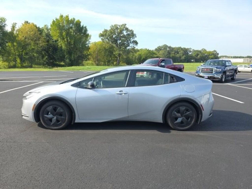 Used 2026 Toyota Prius LE Hatchback