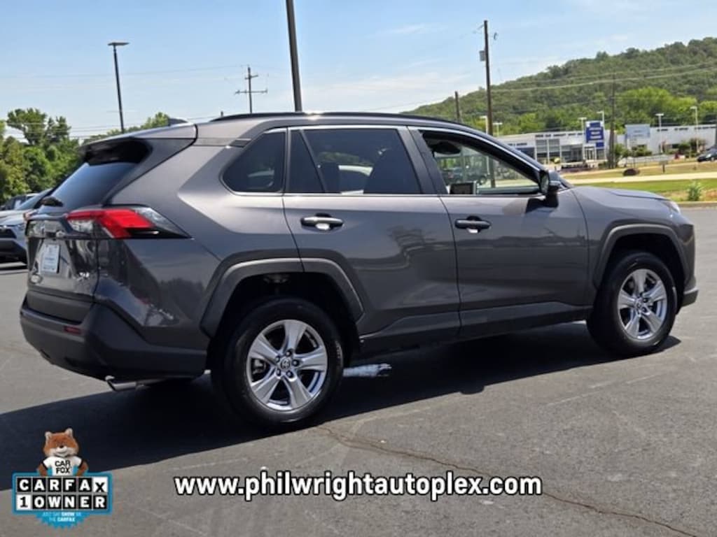 Used 2025 Toyota RAV4 XLE SUV