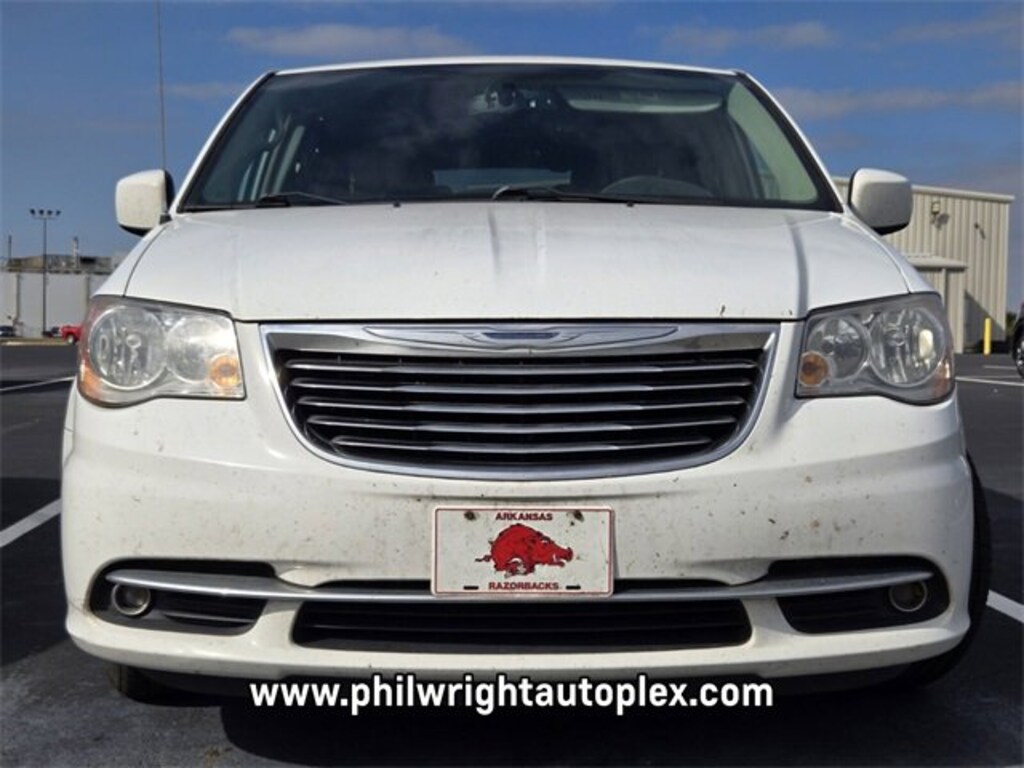 Used 2016 Chrysler Town & Country Touring Van LWB Passenger Van