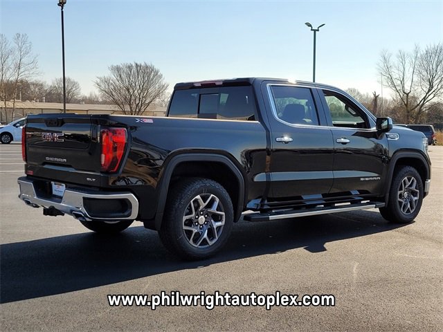 2025 Gmc Sierra 1500 SLT photo 4
