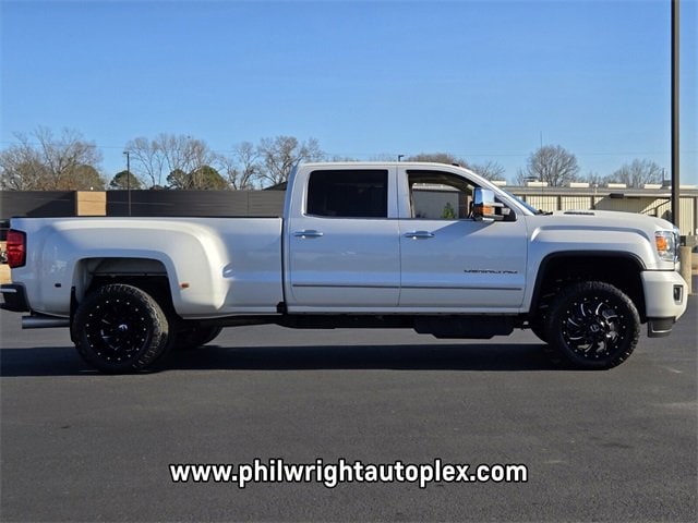 Used 2019 GMC Sierra 3500 Denali HD Denali with VIN 1GT42WEY4KF235062 for sale in Little Rock
