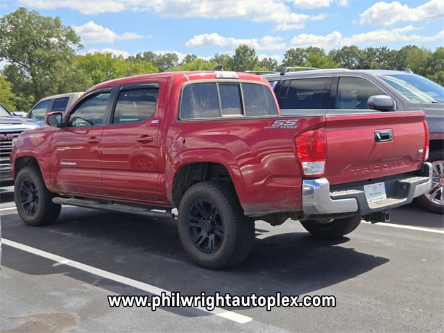 2016 Toyota Tacoma SR5 photo 4