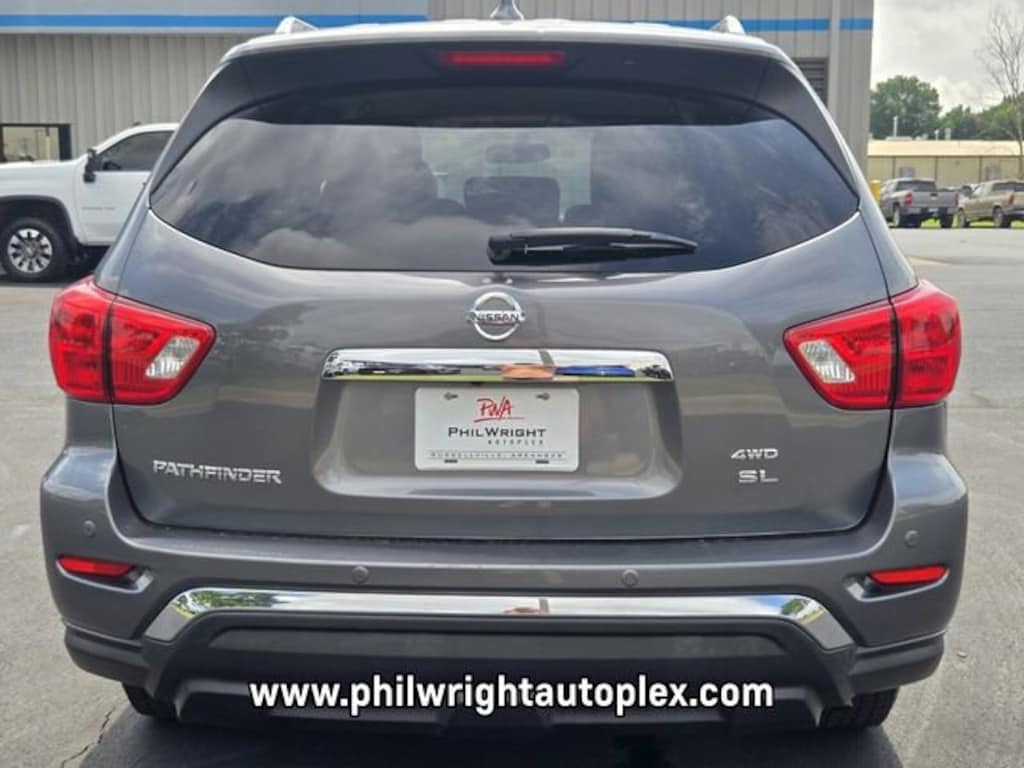 Used 2020 Nissan Pathfinder SL SUV