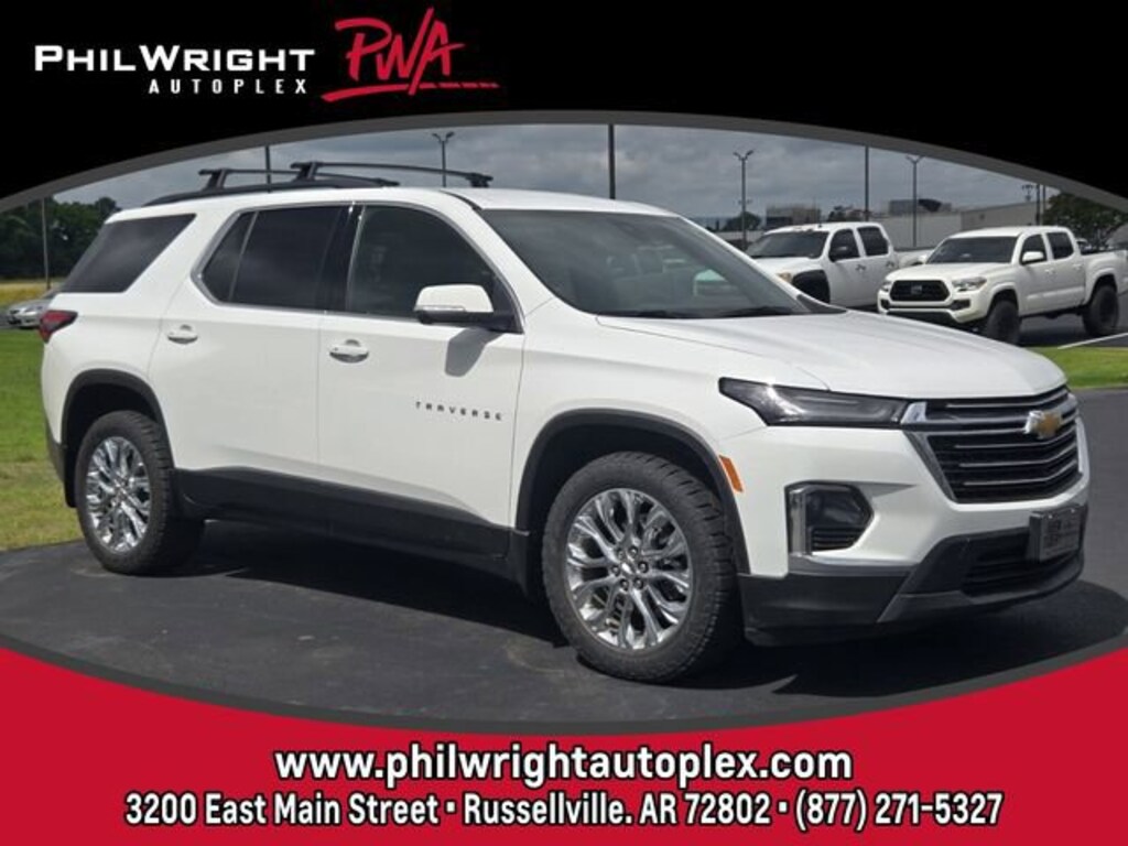 Used 2023 Chevrolet Traverse LT Cloth SUV
