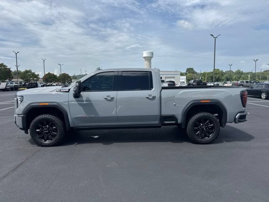Used 2025 GMC Sierra 2500 HD AT4 Truck Crew Cab