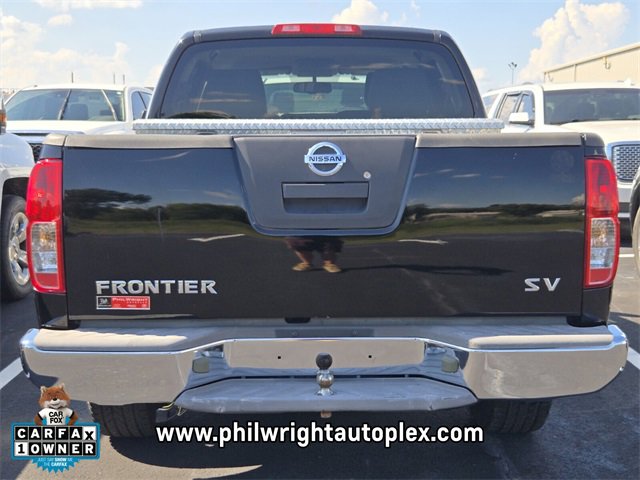2011 Nissan Frontier SV photo 4