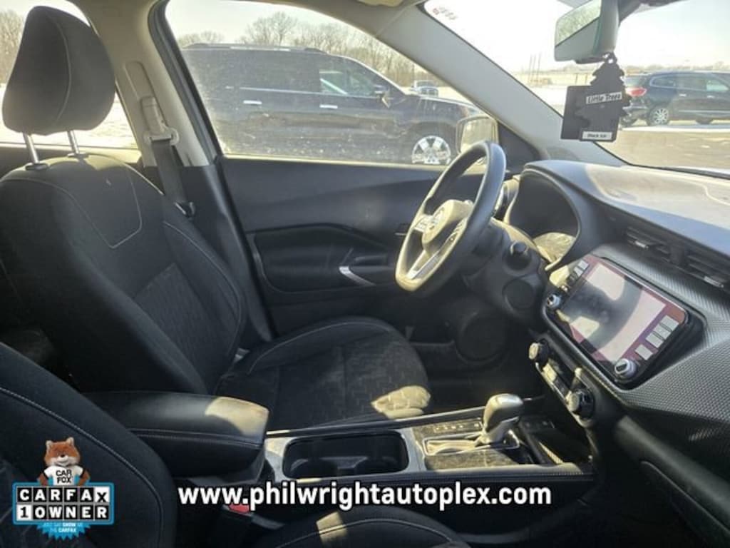 Used 2022 Nissan Kicks SV SUV