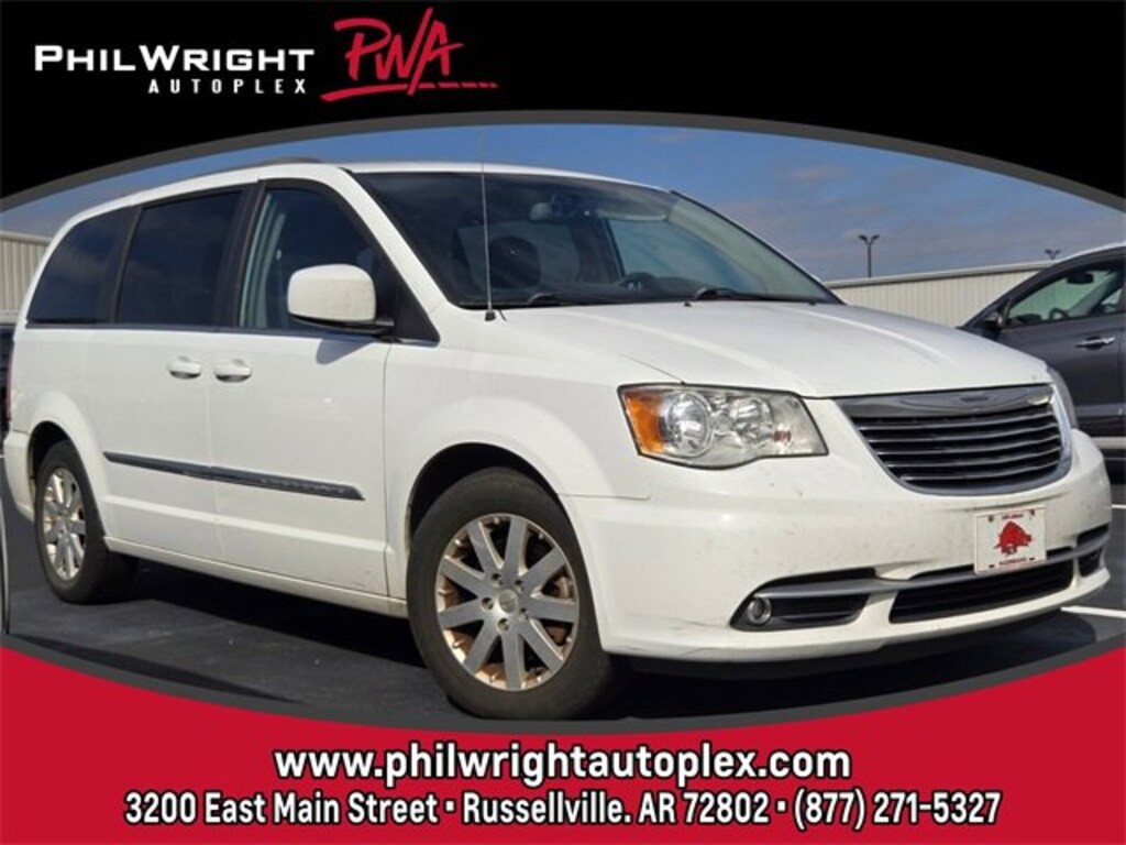 Used 2016 Chrysler Town & Country Touring Van LWB Passenger Van
