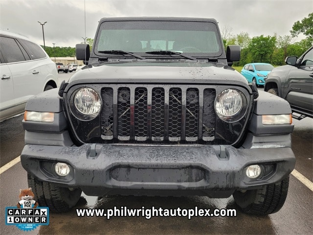 Used 2021 Jeep Gladiator Sport with VIN 1C6JJTAG5ML572532 for sale in Little Rock