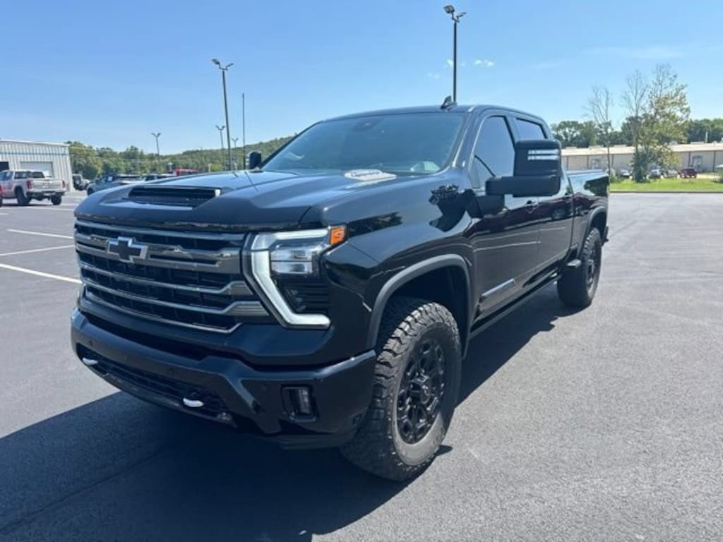 Used 2024 Chevrolet Silverado 2500 HD High Country Truck Crew Cab
