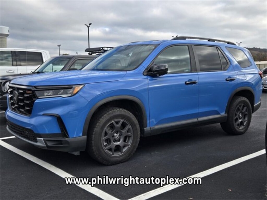 Used 2023 Honda Pilot TrailSport SUV