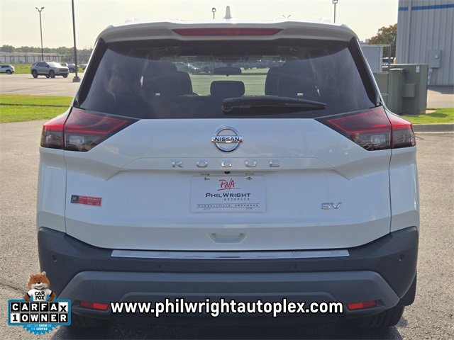2021 Nissan Rogue SV photo 3