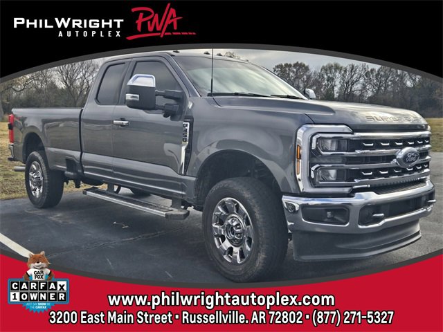 2024 Ford F-350 Super Duty Lariat's photo