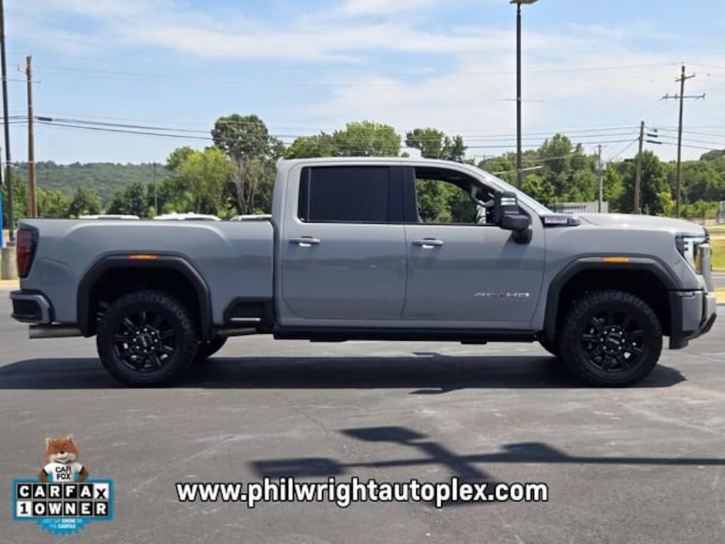 Used 2025 GMC Sierra 2500 HD AT4 Truck Crew Cab