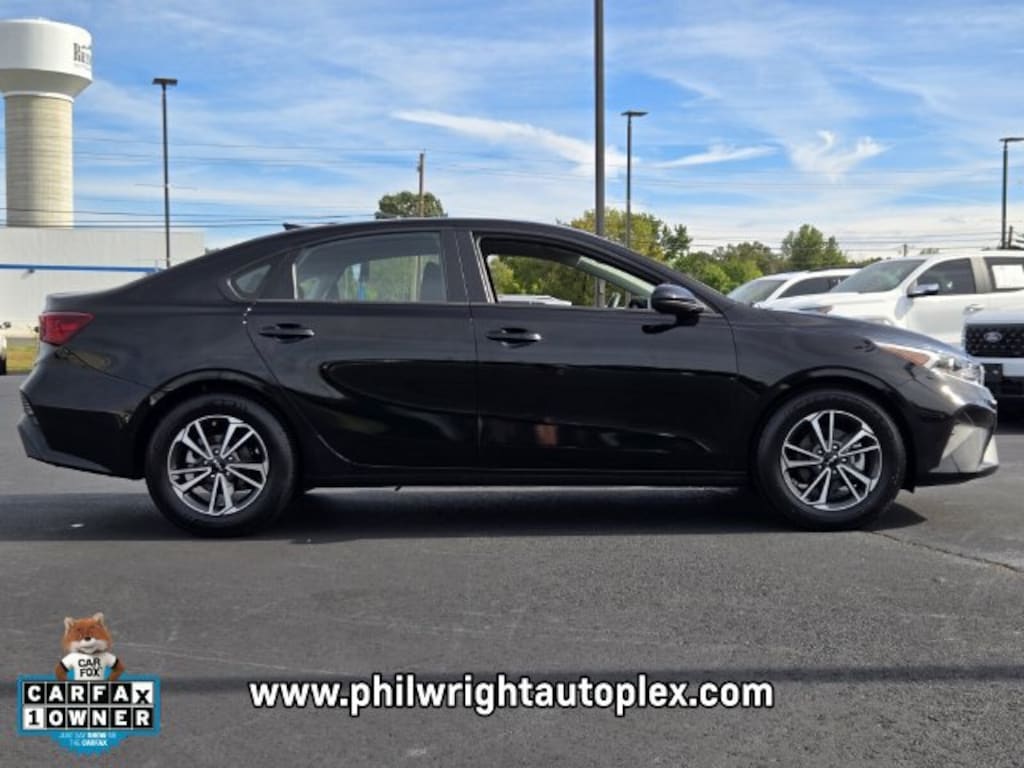 Used 2024 Kia Forte LXS Sedan