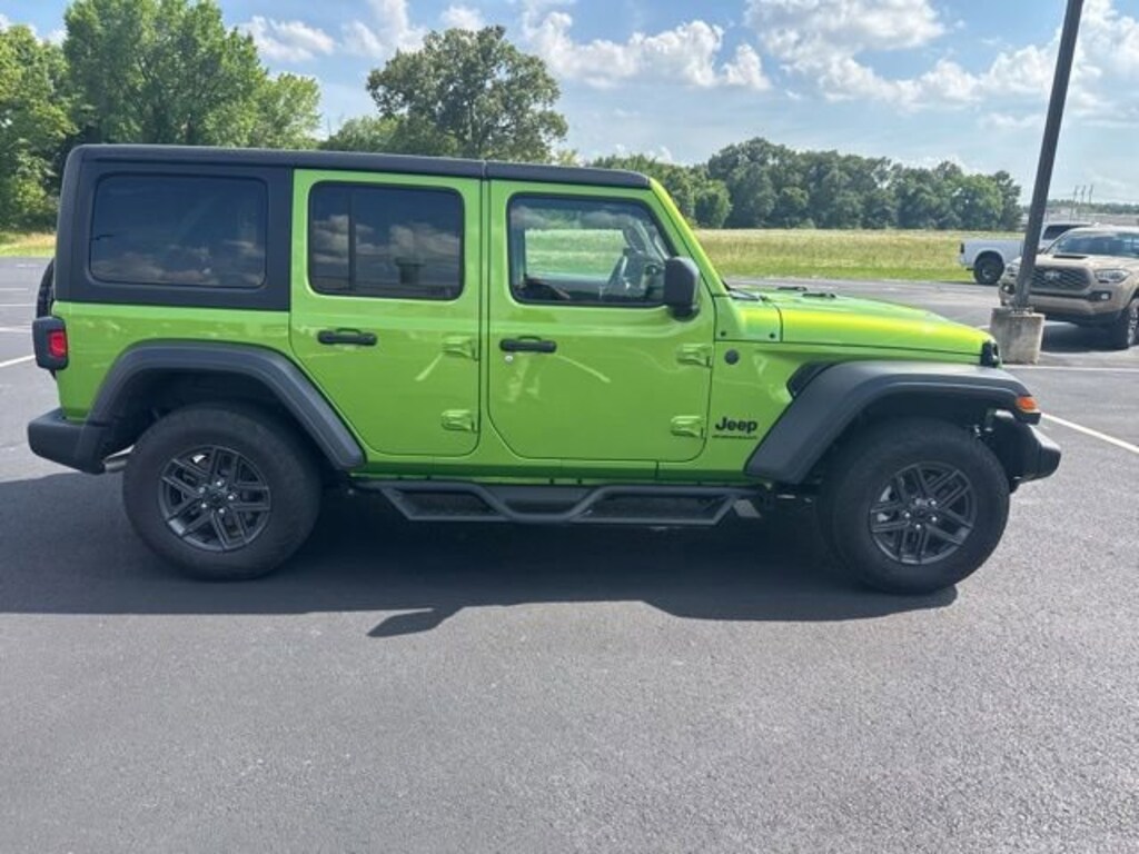 Used 2025 Jeep Wrangler Sport S SUV