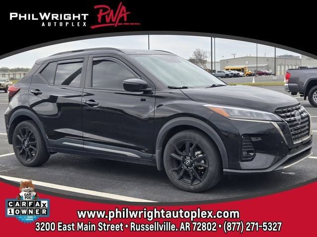 2023 Nissan Kicks SR