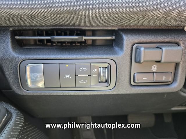 2026 GMC Sierra EV Elevation - Photo 26