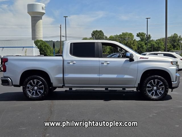 Used 2021 Chevrolet Silverado 1500 LT with VIN 3GCUYDED2MG230556 for sale in Little Rock