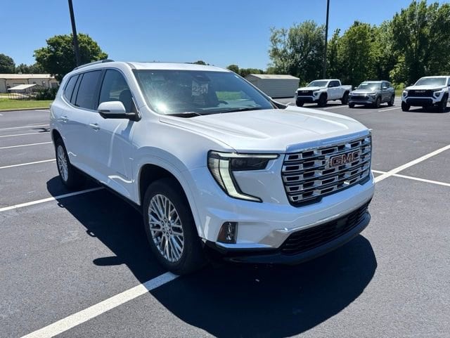2024 GMC Acadia Denali FWD's photo