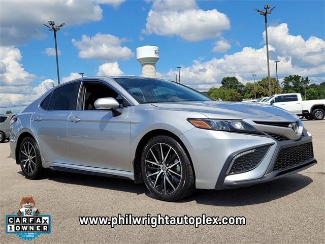 Used 2022 Toyota Camry SE with VIN 4T1G11AK8NU624545 for sale in Russellville, AR