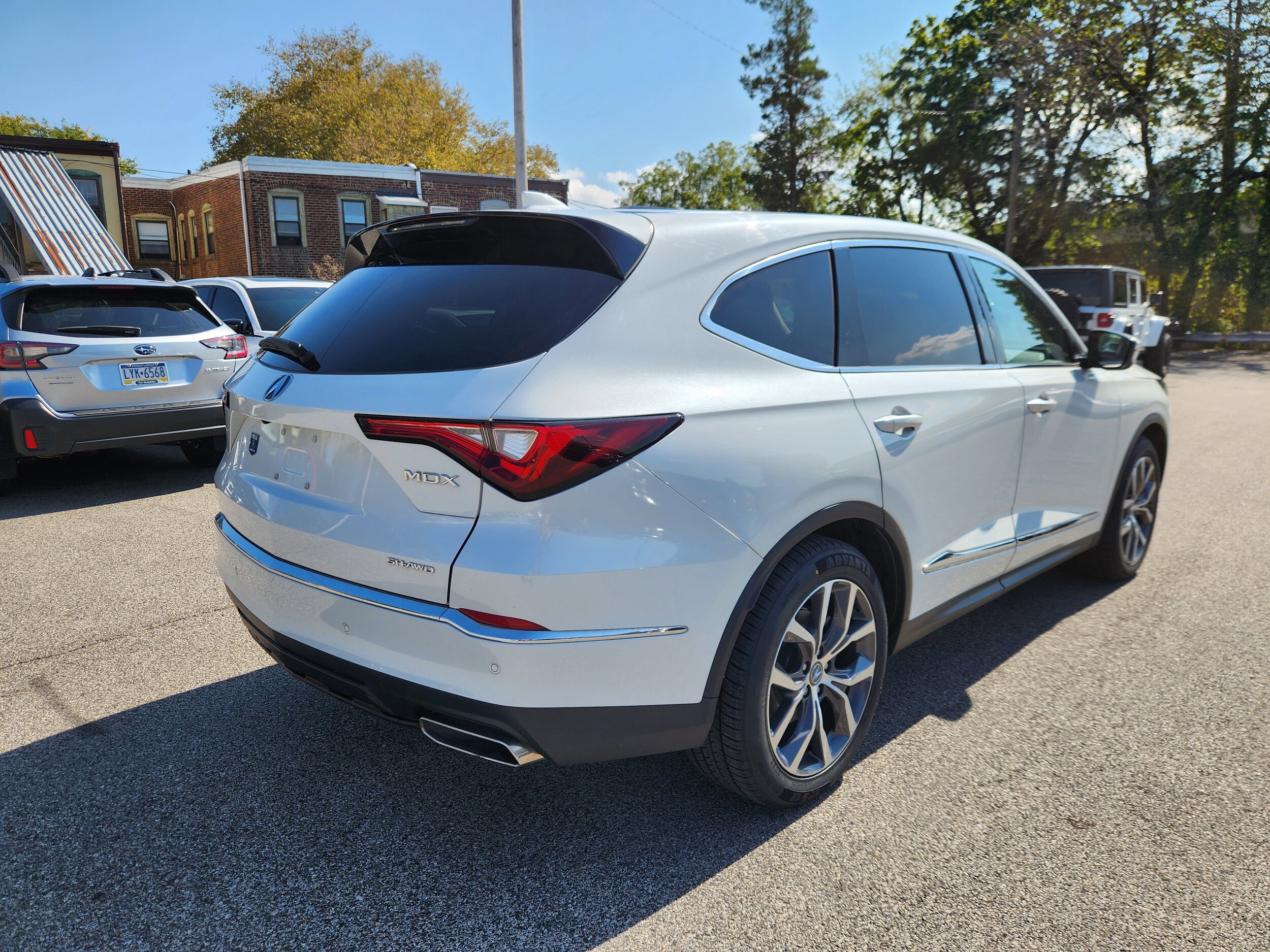 2023 Acura MDX SH-AWD Technology photo 4