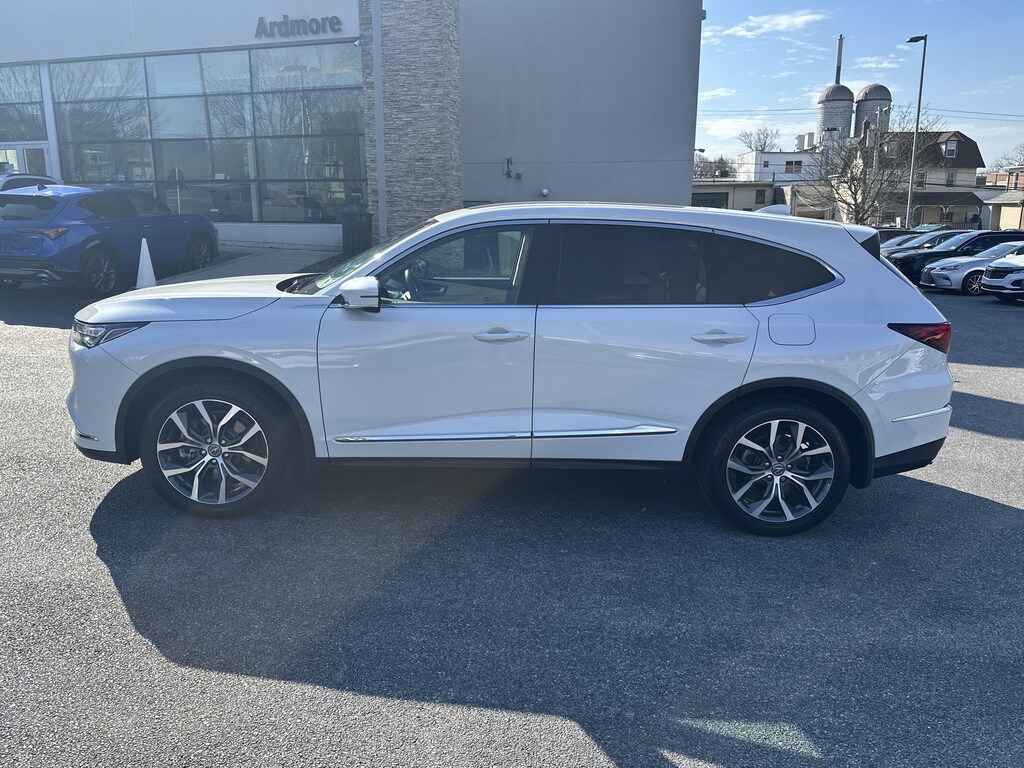 Used 2023 Acura MDX w/Technology Package SUV