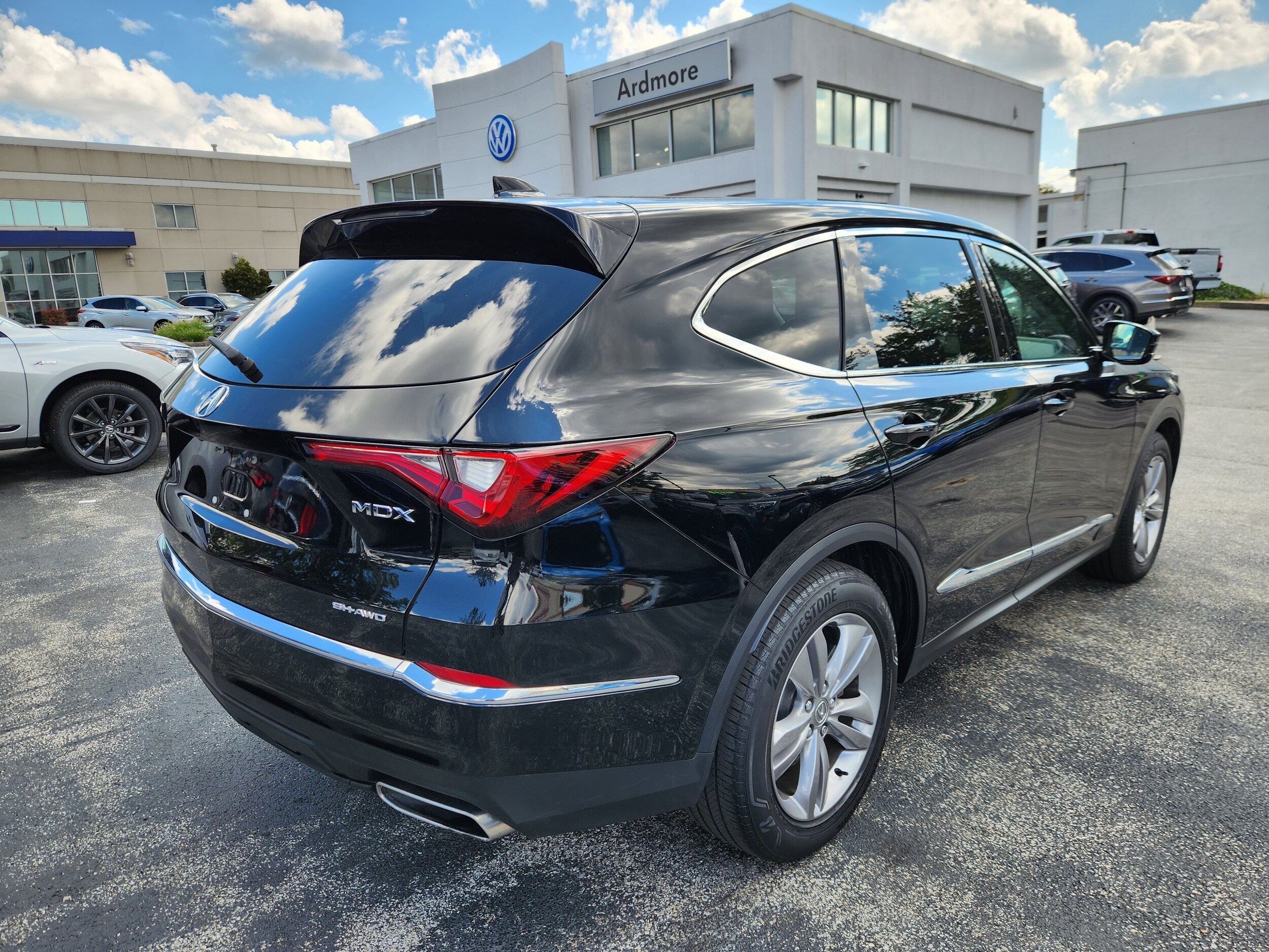 2023 Acura MDX Base photo 3