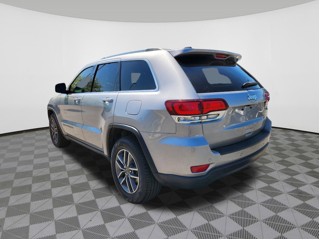 Used 2020 Jeep Grand Cherokee Laredo E SUV