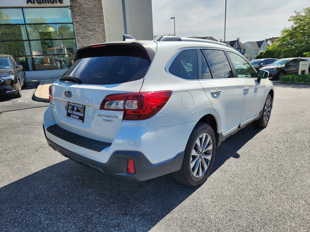Used 2018 Subaru Outback Touring SUV