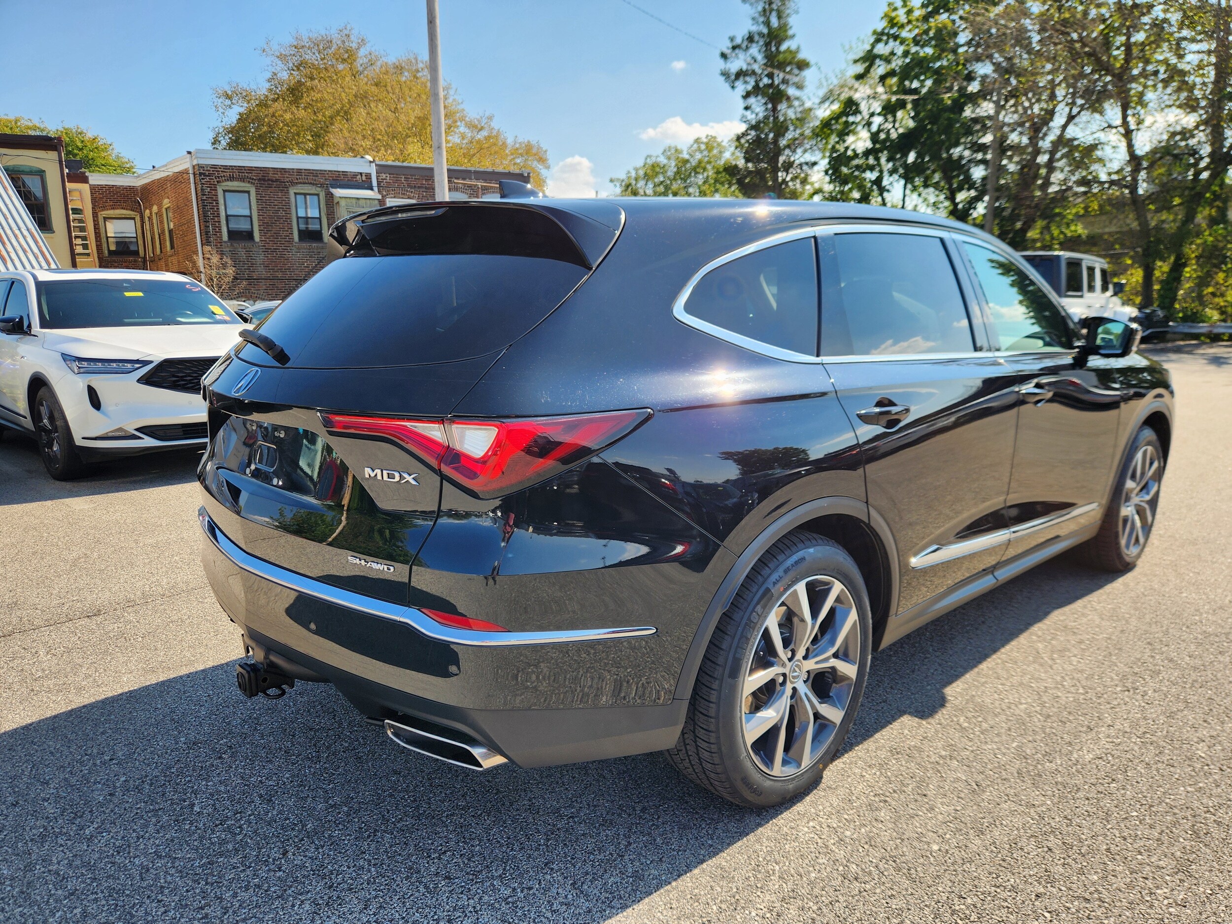 2023 Acura MDX SH-AWD Technology photo 3