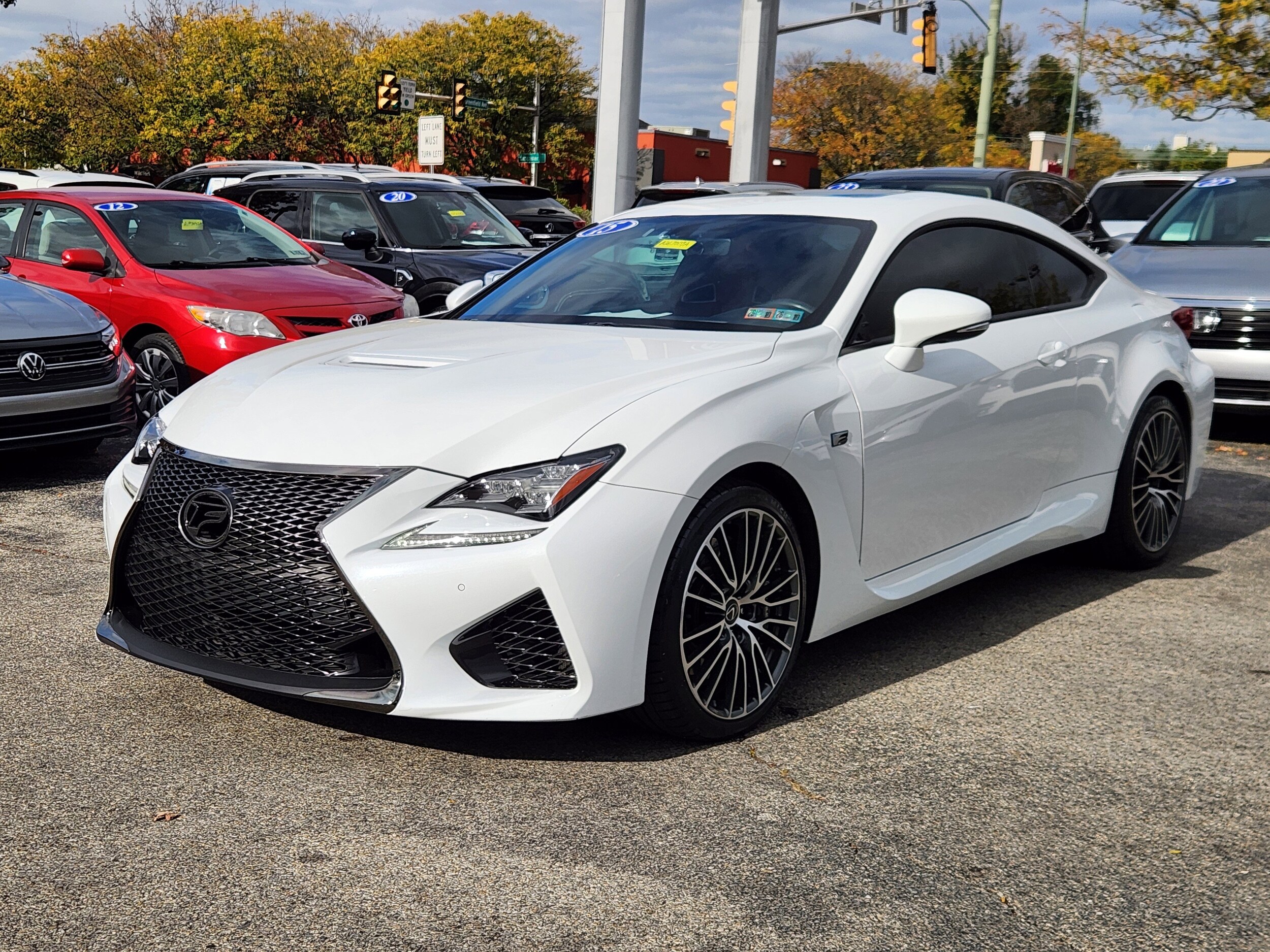 2015 Lexus RC F photo 2