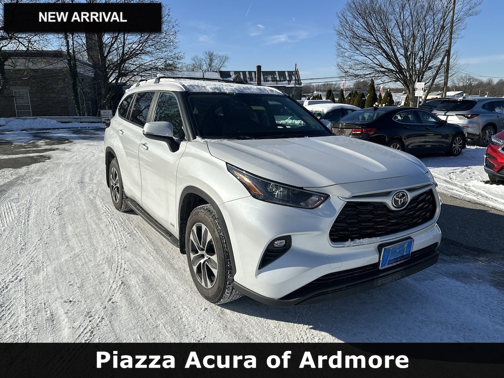 Used 2026 Toyota Highlander Hybrid XLE SUV