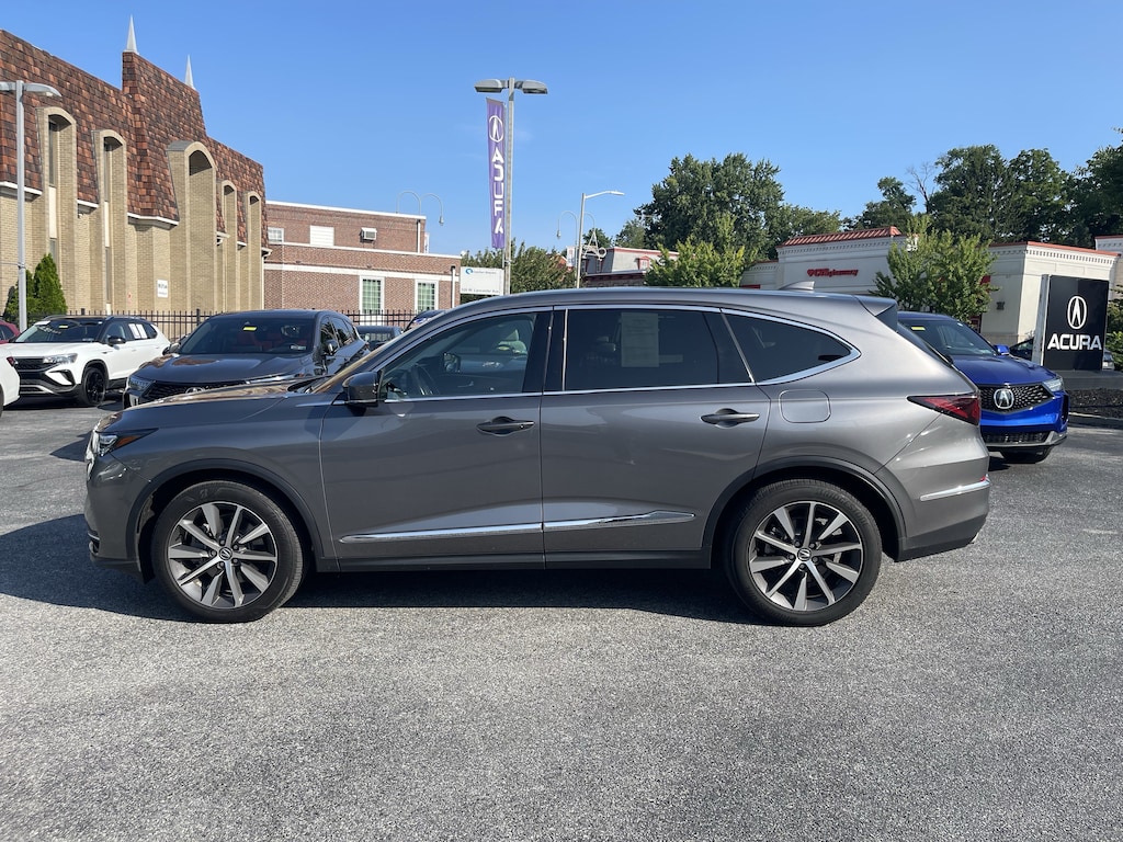 Used 2025 Acura MDX w/Technology Package SUV