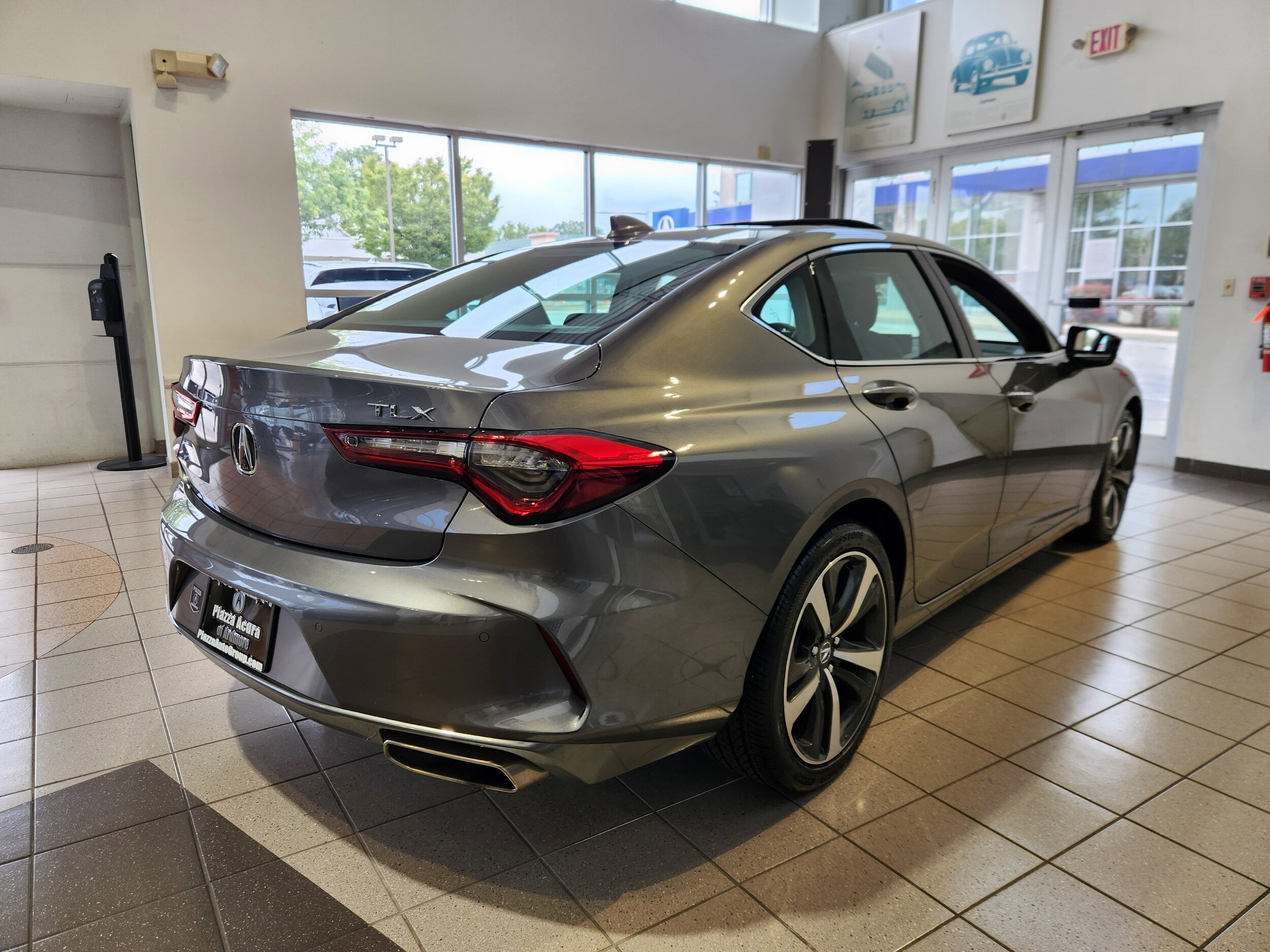 2025 Acura TLX Technology photo 4