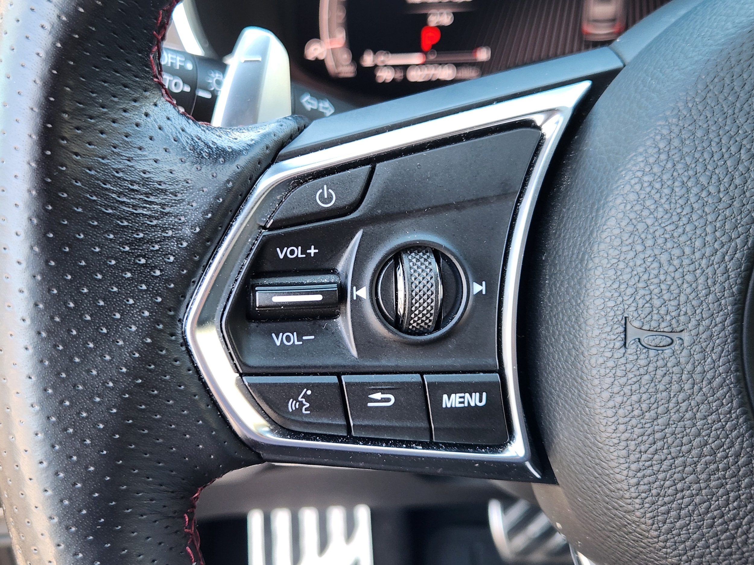 2025 Acura MDX A-Spec Package - Photo 26