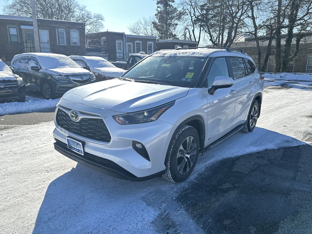 Used 2026 Toyota Highlander Hybrid XLE SUV
